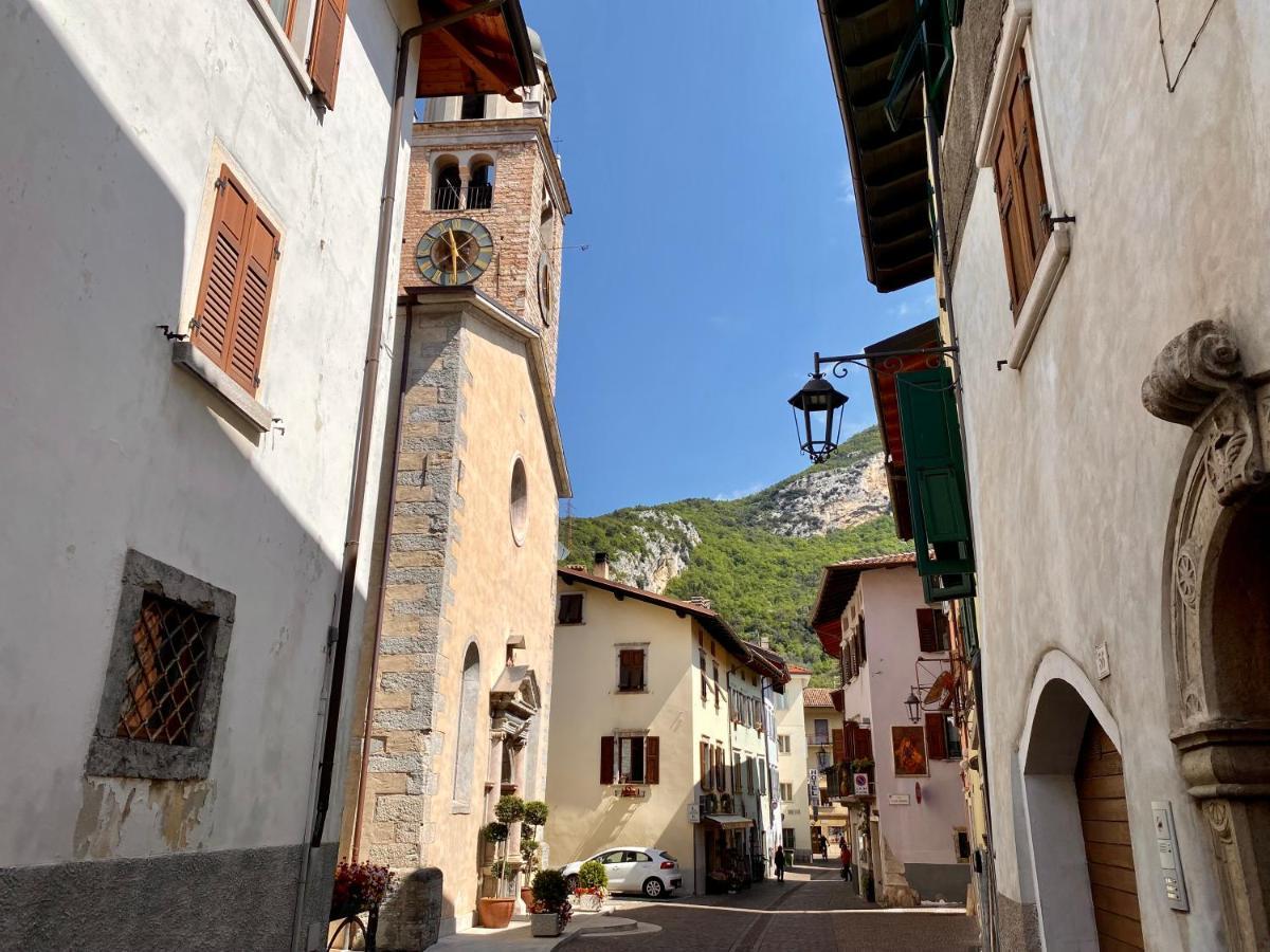 Appartamenti Le Tre Rose Torbole Sul Garda Luaran gambar
